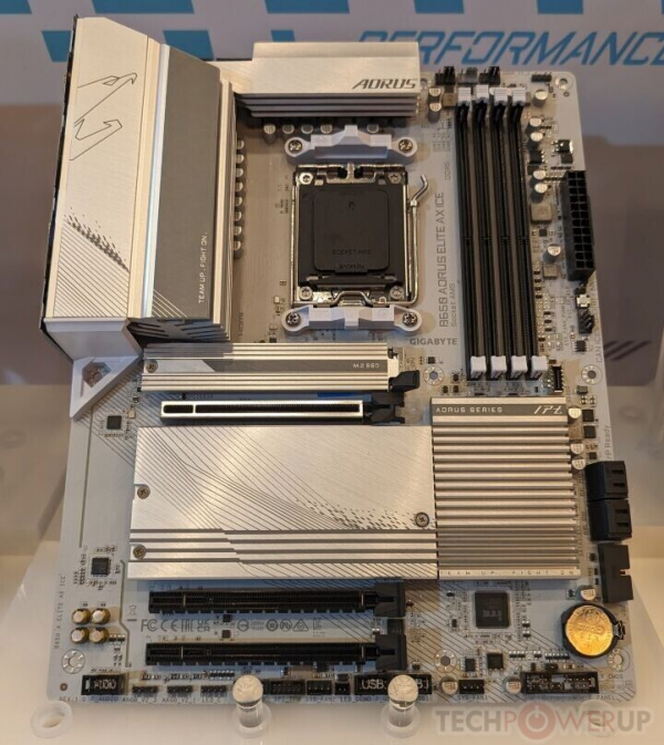 B650 AORUS ELITE X ICE motherboard