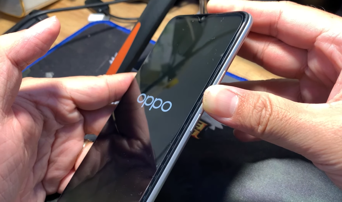 Oppo Phone Won't Turn On? Here's How to Troubleshoot the Problem - Dave ...