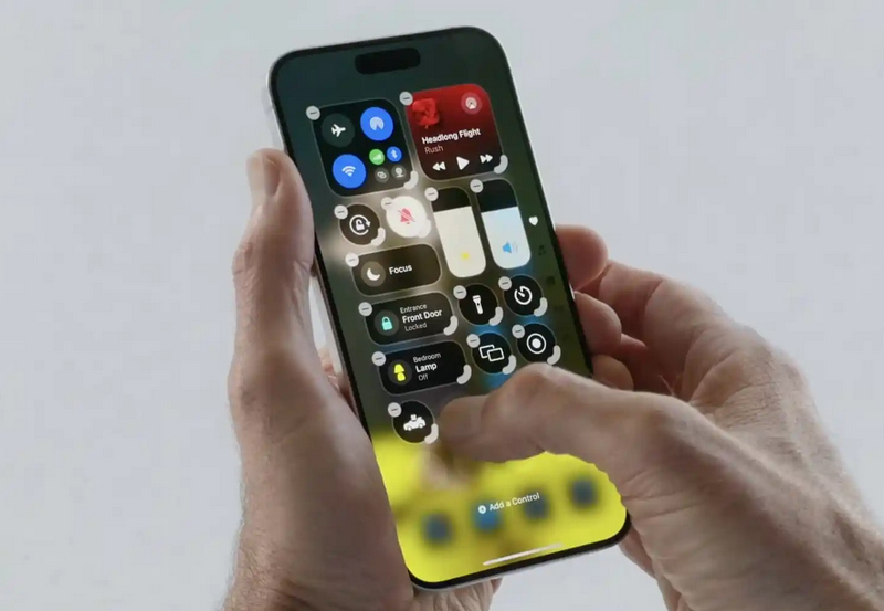 iOS 18's versatile Control Center